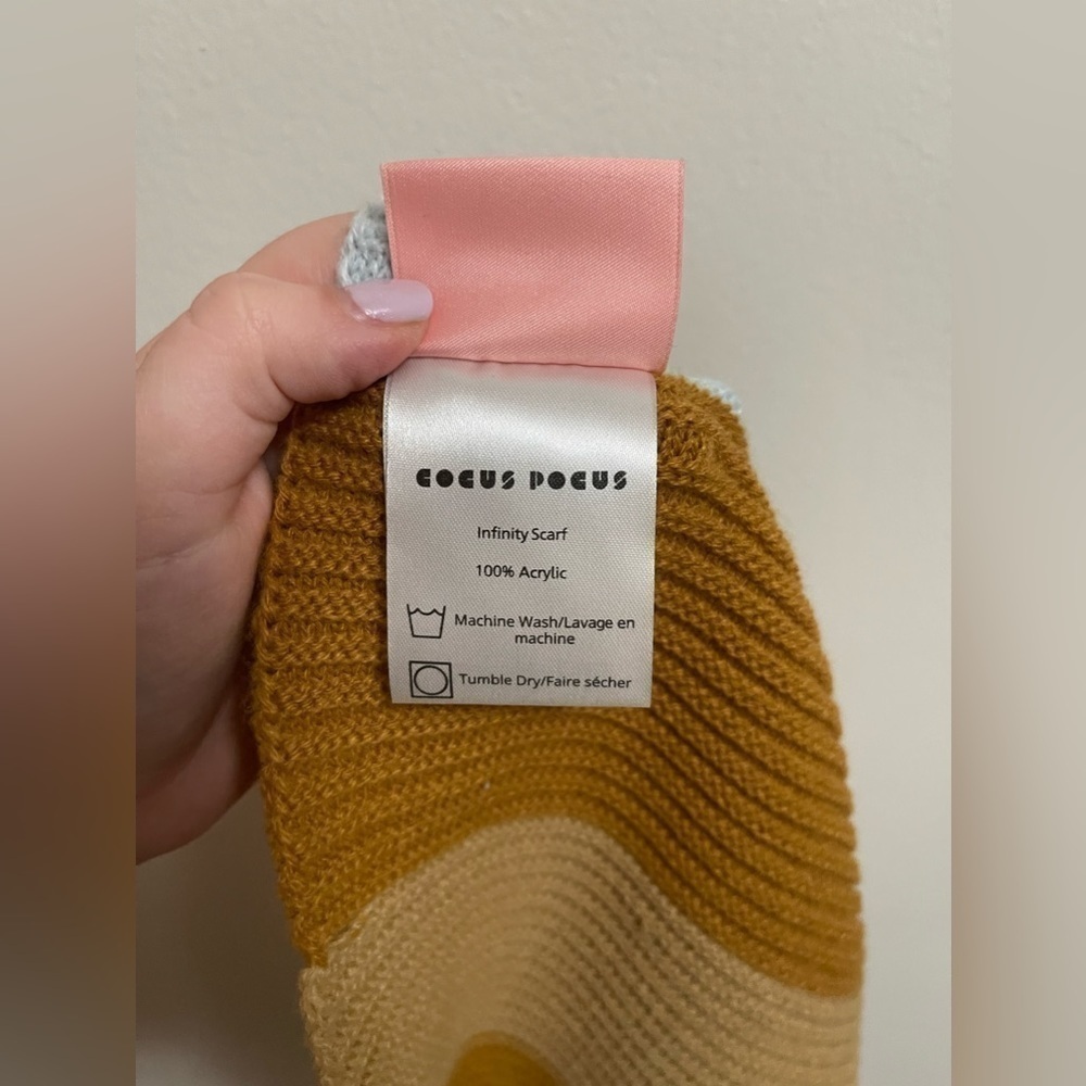 Cocus Pocus -‎ Women’s Color Block Infinity Scarf - Picture 4 of 6